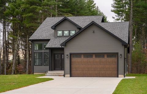 Photo of 17 Woodland Ln, Belchertown, MA 01007 (MLS # 73462400)