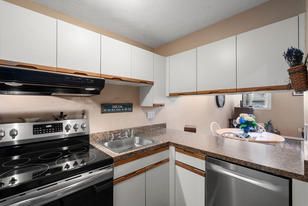 280 Village St #D2, Medway, MA, 280 Village St #D2, Medway, MA Photo #4