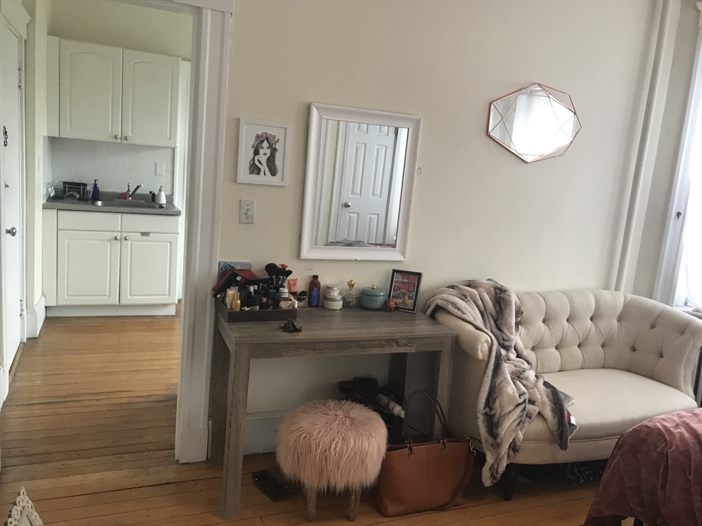 279 Harvard St #23, Cambridge, MA Photo #3