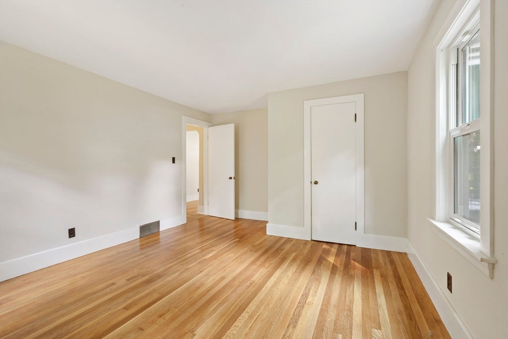 12 Cedar Ave, Millbury, MA, 12 Cedar Ave, Millbury, MA Photo #15
