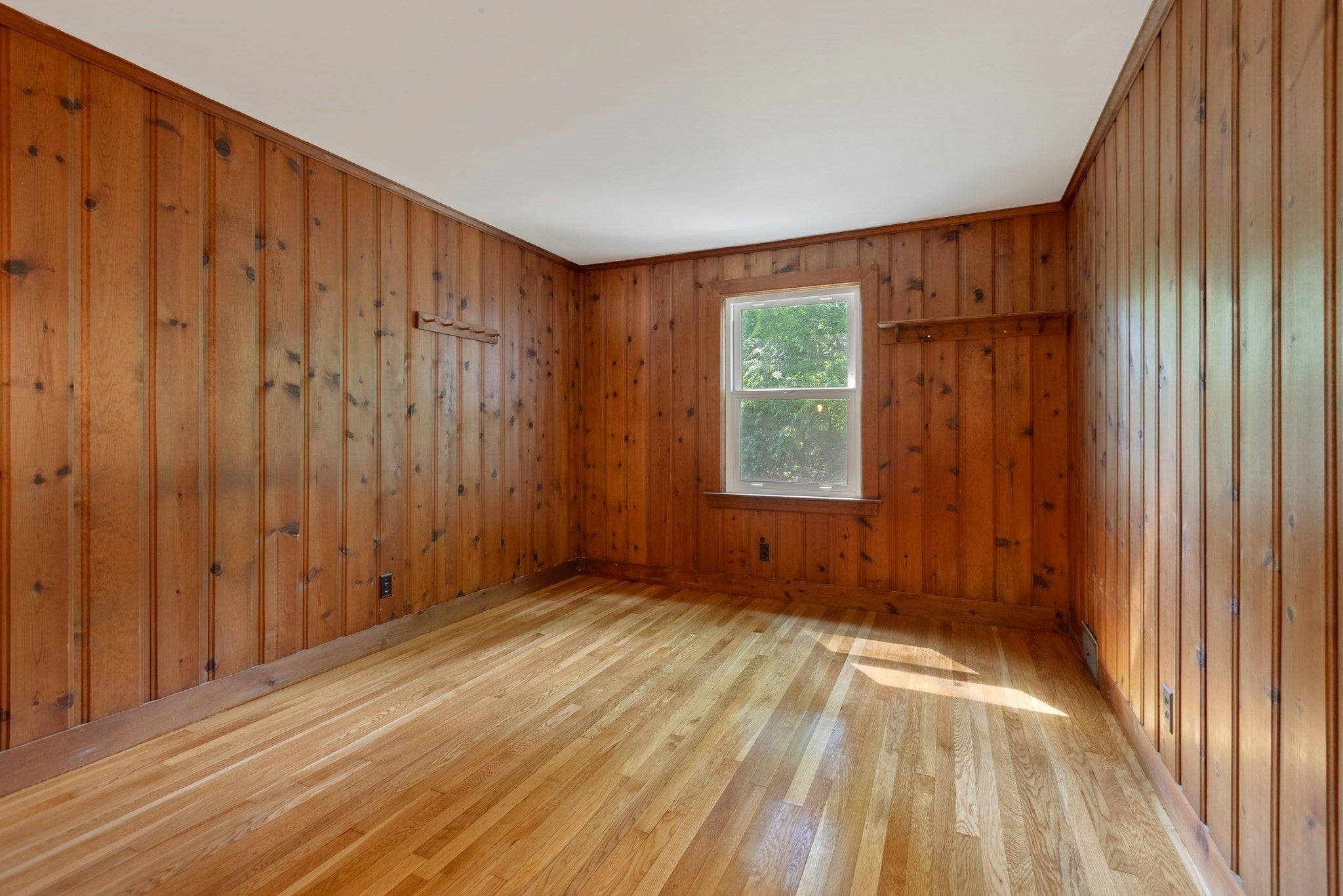 12 Cedar Ave, Millbury, MA Photo #18