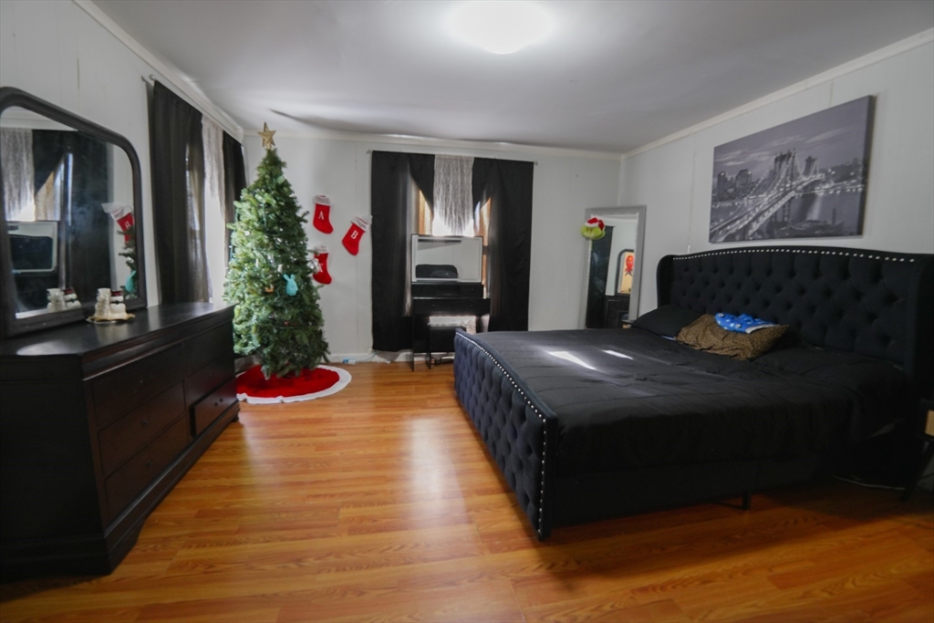 Leominster, Massachusetts 01453, United States, 8 Bedrooms Bedrooms, ,7 BathroomsBathrooms,Residential,Active,256976