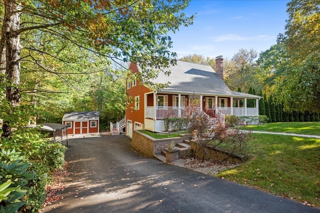 20 Leela Ln