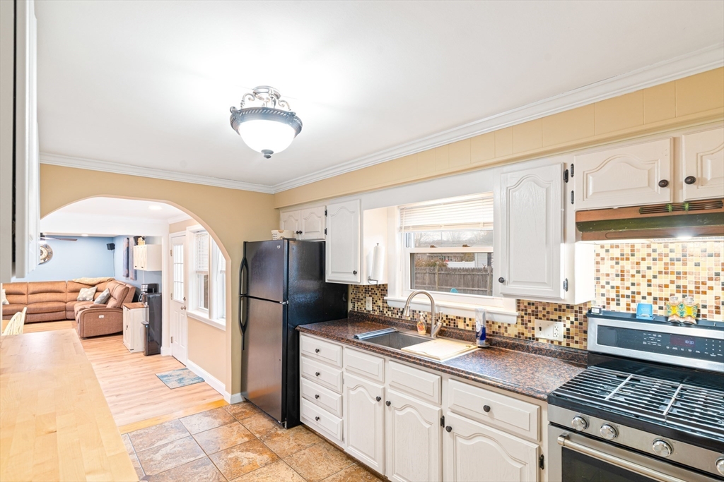 35 Woodbine Street, Attleboro, MA, 35 Woodbine Street, Attleboro, MA Photo #7