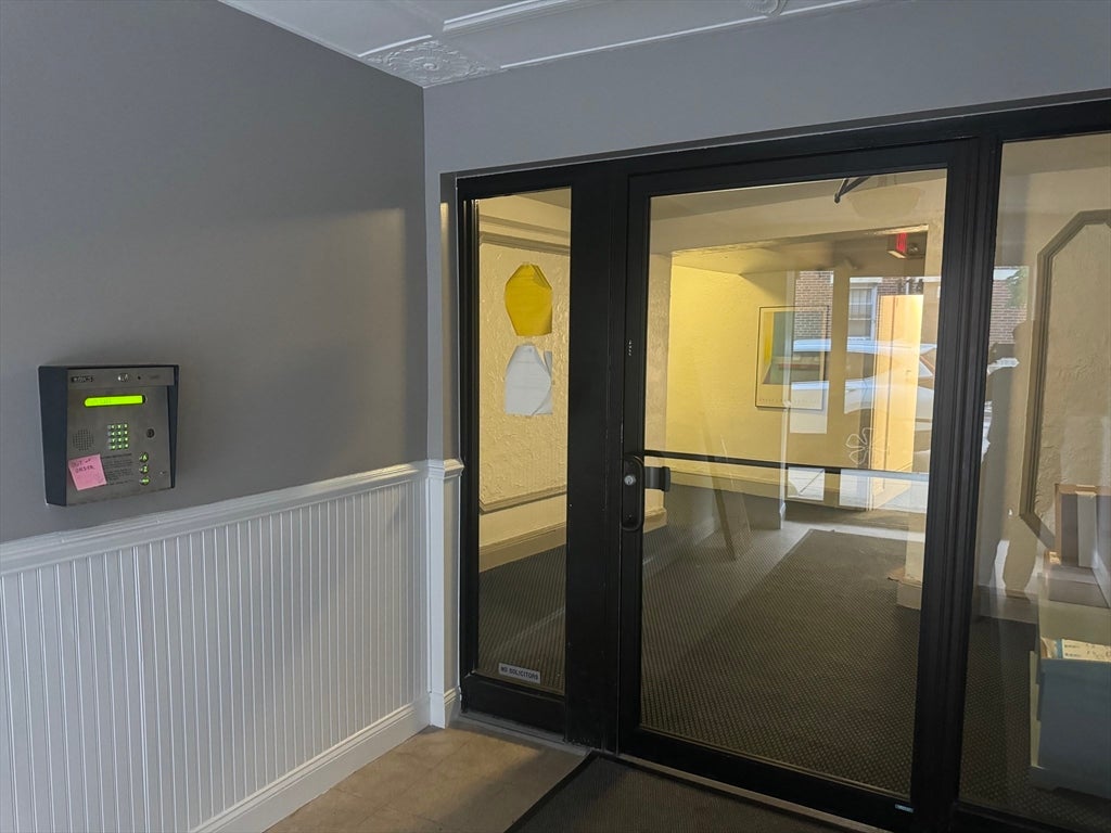 114 Strathmore Rd 203