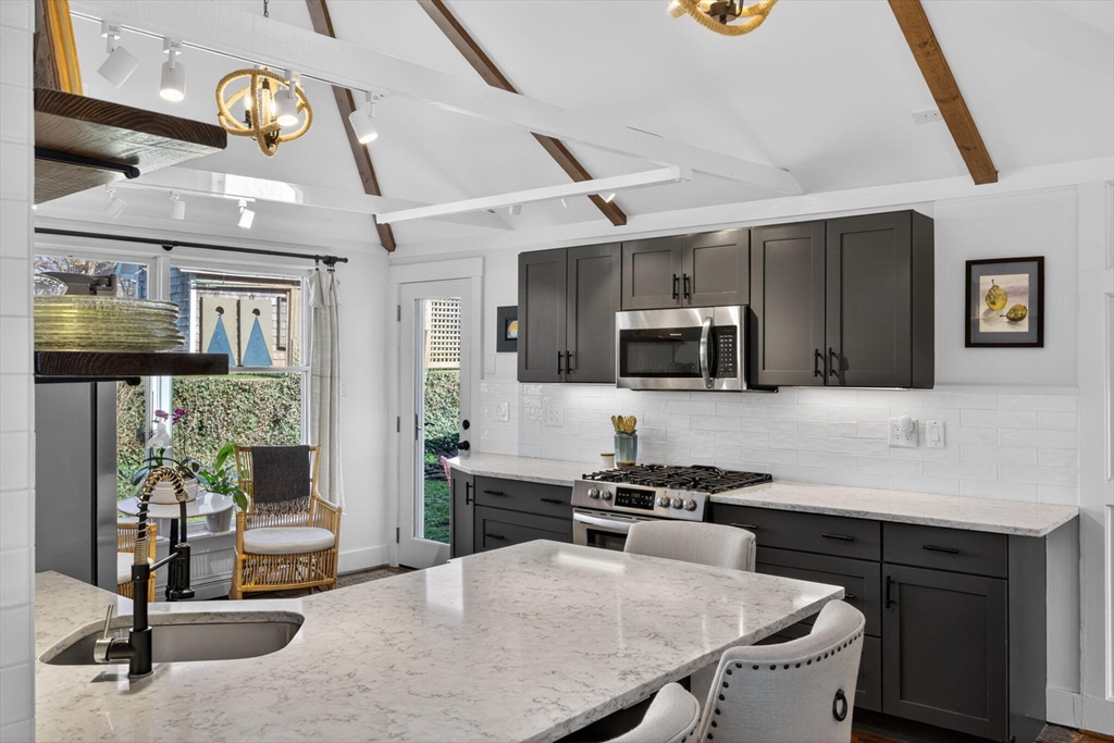 3 Kendall Lane Unit B3