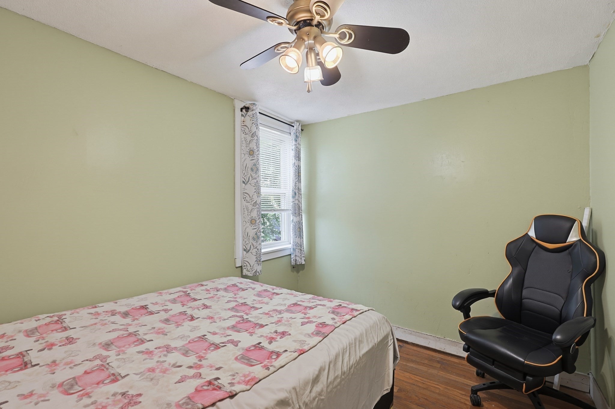 44 Myrtle St, Medford, MA Photo #19
