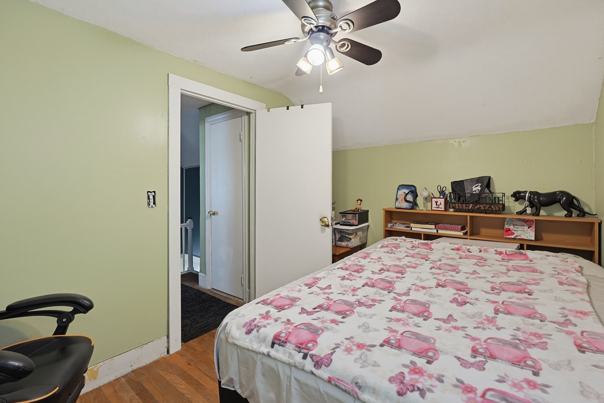 44 Myrtle St, Medford, MA Photo #20