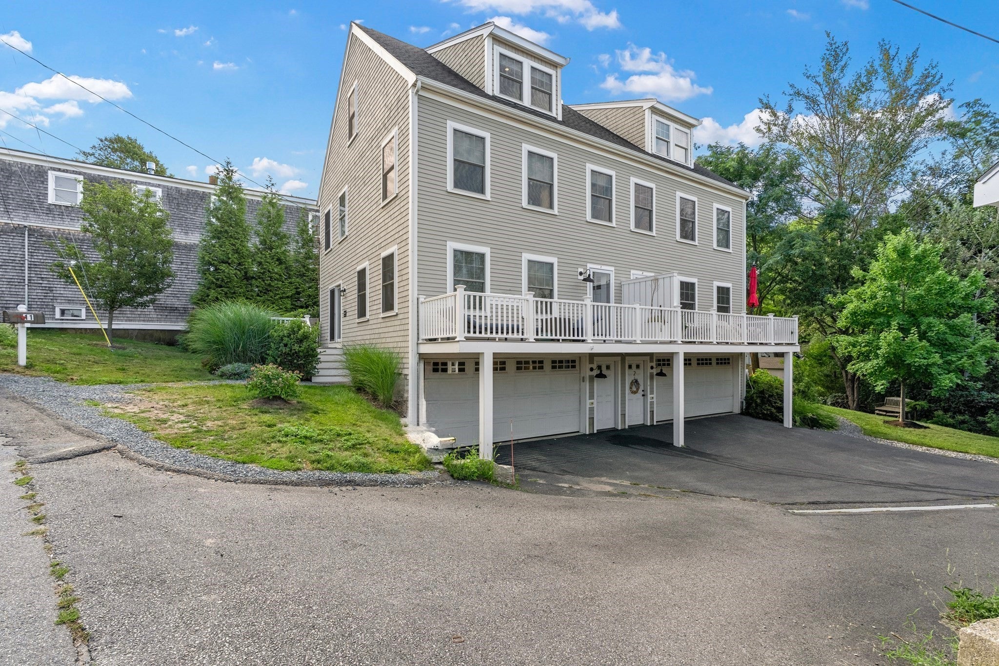 Photo of 11 Rockland Circle, Hull, MA