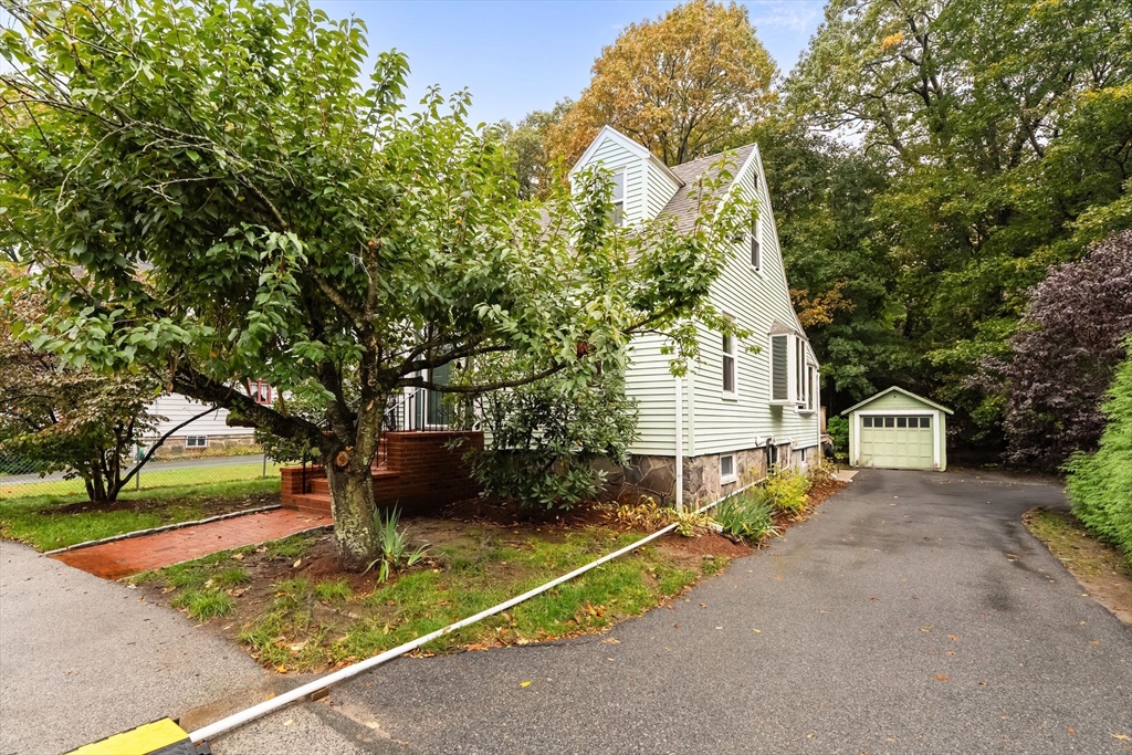 14 Howard Ct.