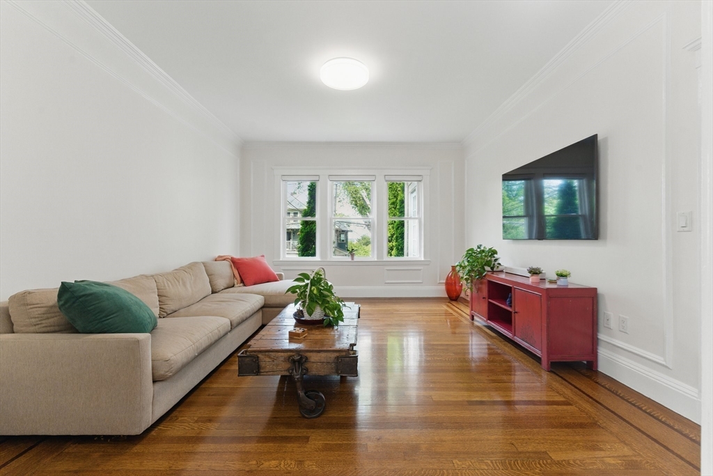 200 Winchester St 1