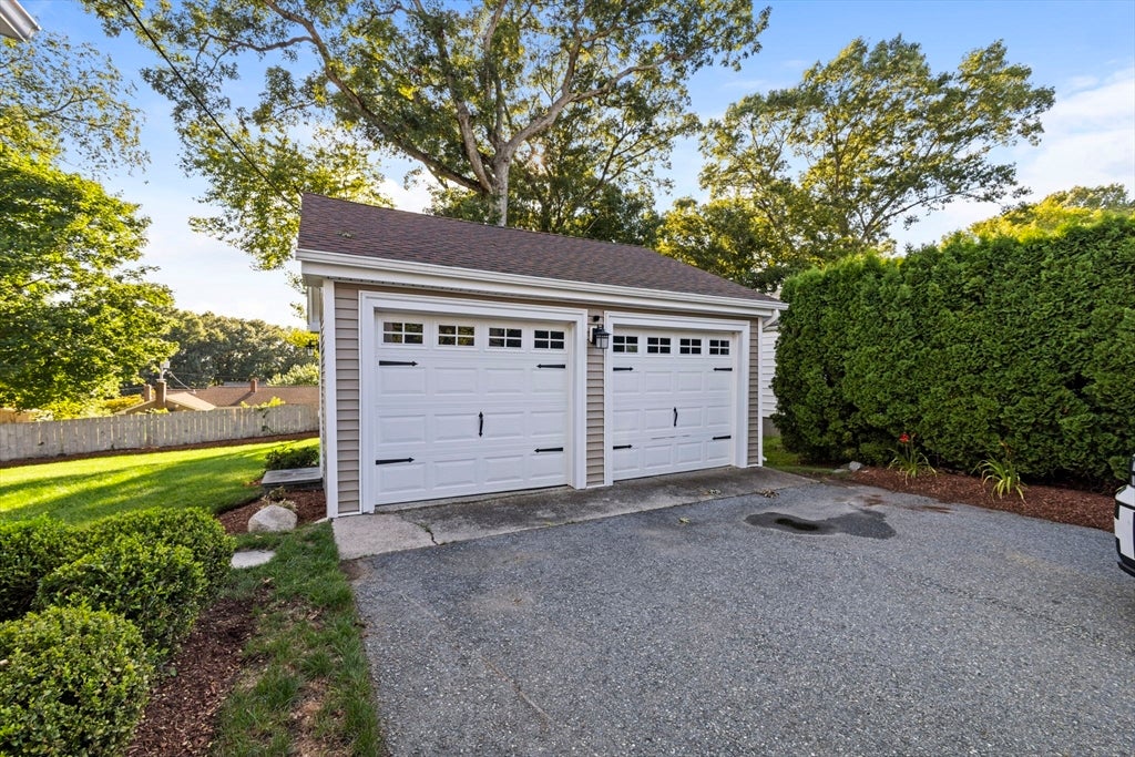 698 High St, Cumberland, RI Photo #36