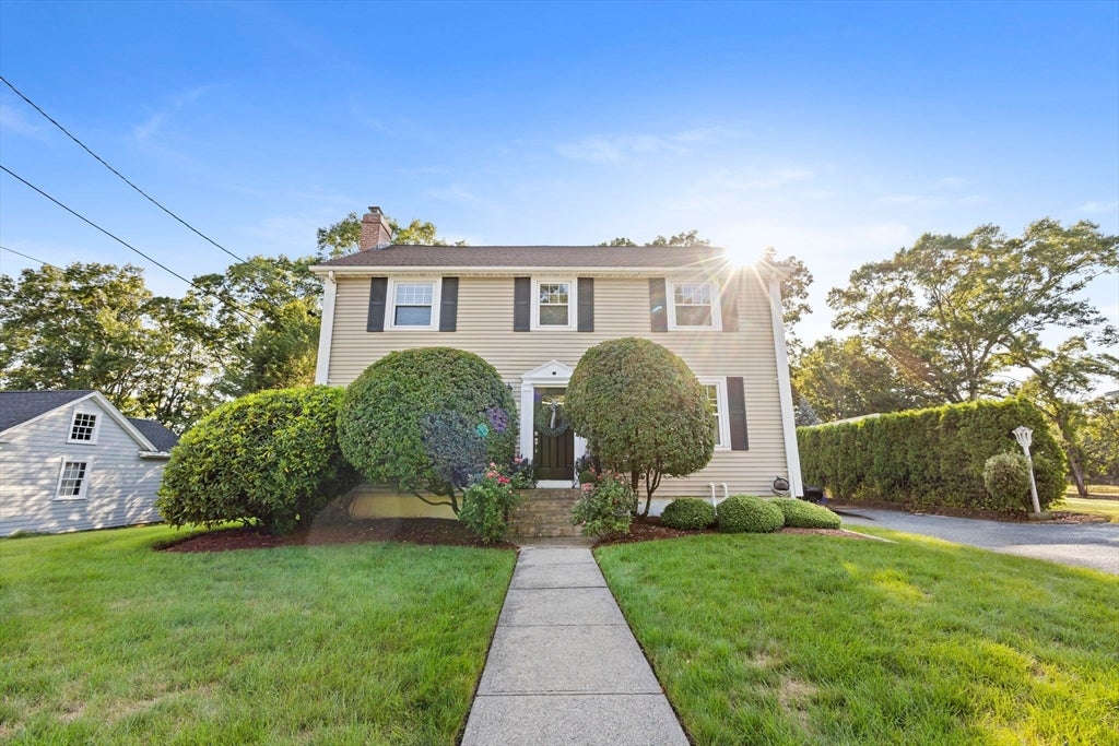698 High St