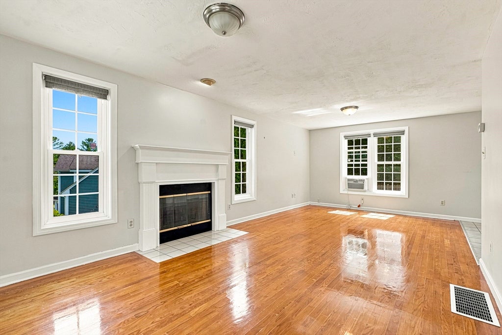 22 Stoney Hill Rd, Shrewsbury, MA, 22 Stoney Hill Rd, Shrewsbury, MA Photo #17