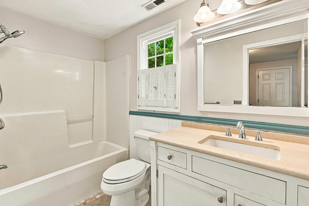 22 Stoney Hill Rd, Shrewsbury, MA, 22 Stoney Hill Rd, Shrewsbury, MA Photo #28