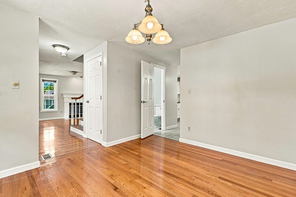 22 Stoney Hill Rd, Shrewsbury, MA, 22 Stoney Hill Rd, Shrewsbury, MA Photo #20