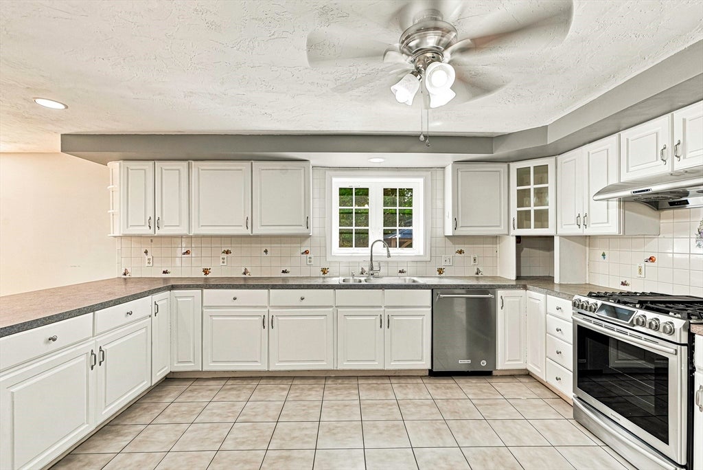 22 Stoney Hill Rd