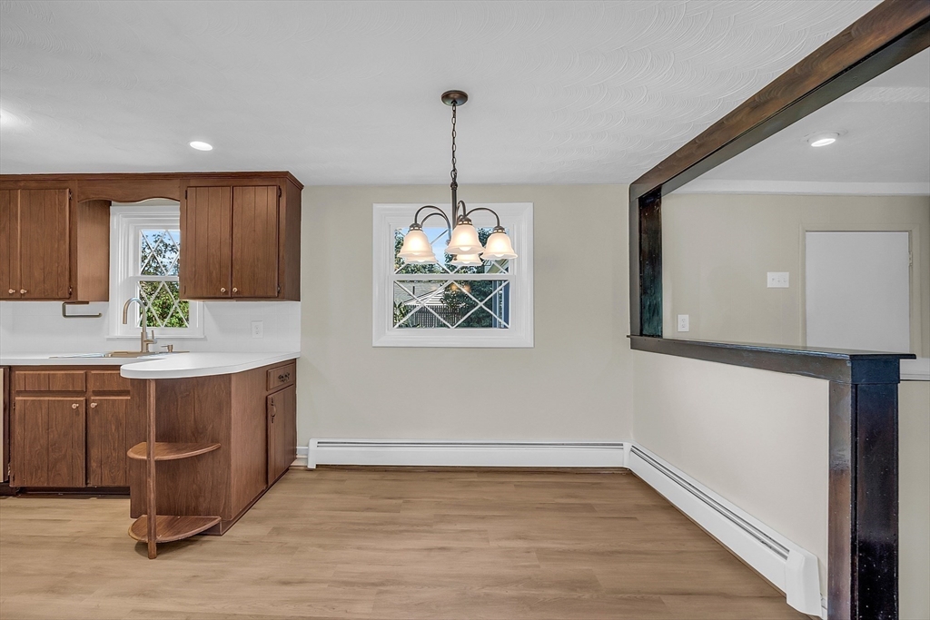 Photo 9 of 29 of 73 Brookfield Cir house