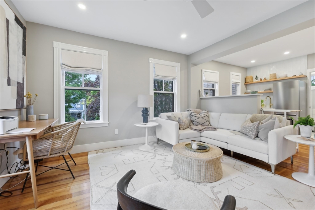 67 Walker St 3