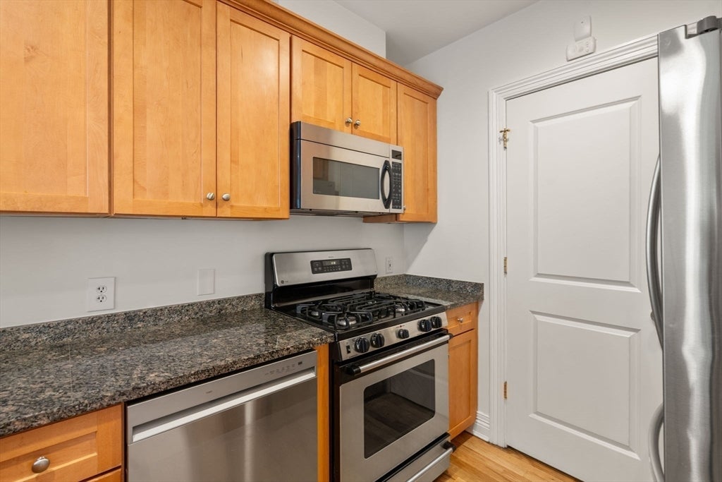 630 Hammond St #104, Brookline, MA Photo #8