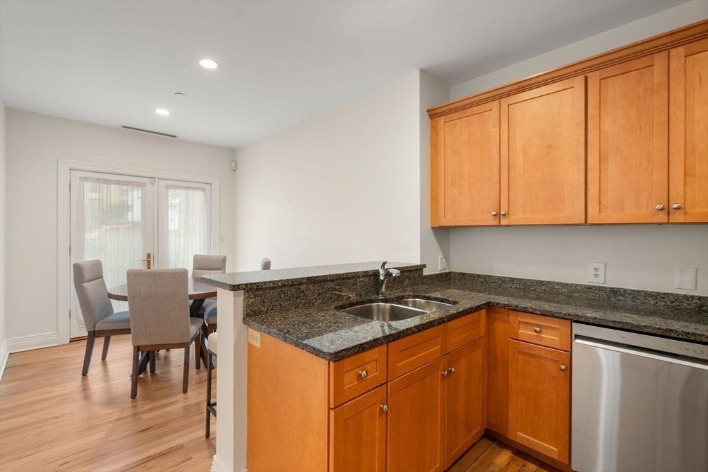 630 Hammond St #104, Brookline, MA Photo #7