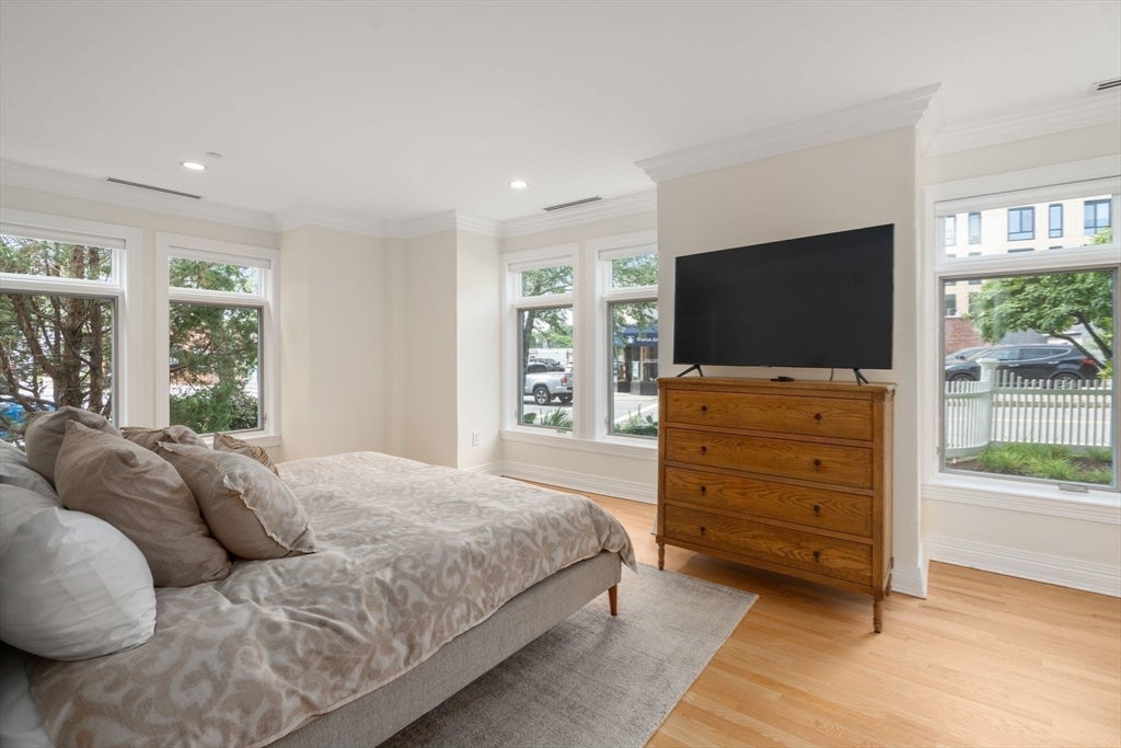 630 Hammond St #104, Brookline, MA Photo #13
