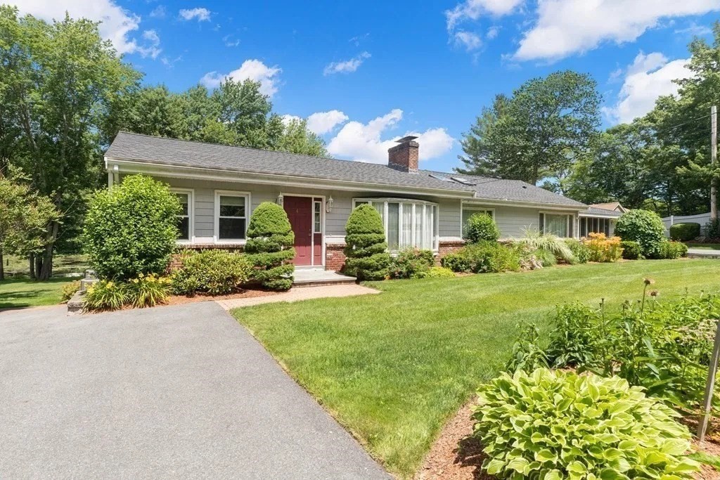 4 Johns Ave