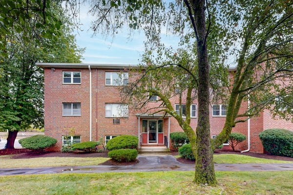 89 WALNUT ST APT 5, NEWTONVILLE, MA 02460 - Image 9752400d7c9665b8affcad9bf64cc61a/2926399083