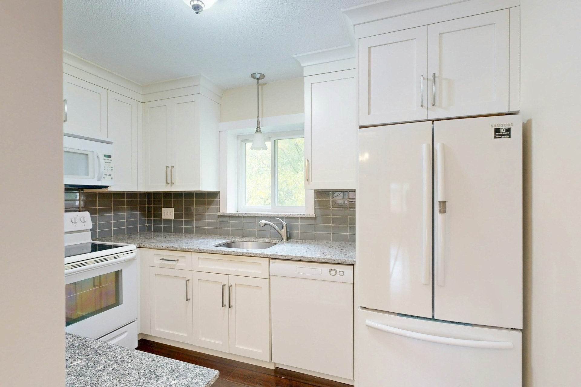 89 Walnut St 5