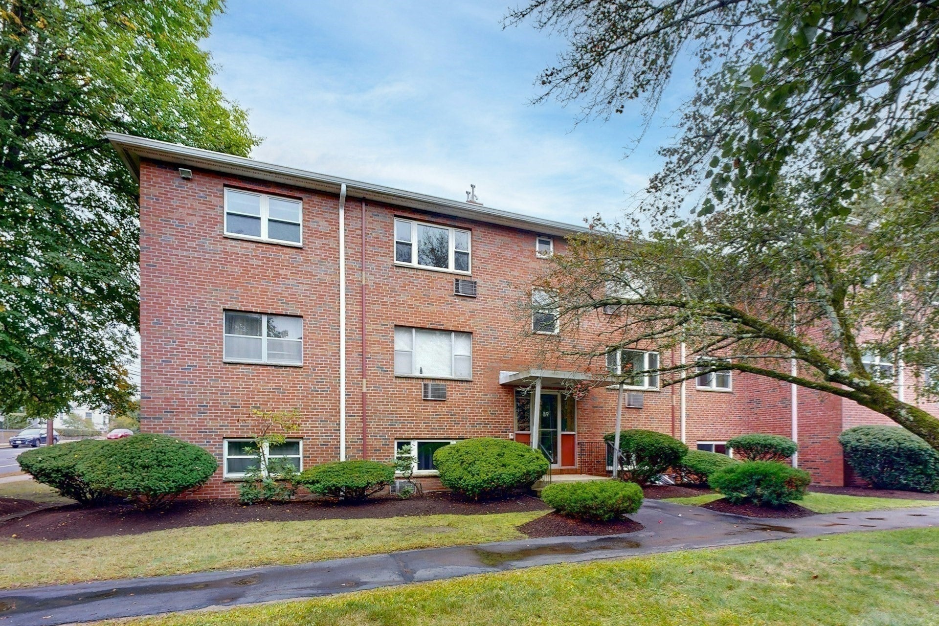 89 Walnut St #5, Newton, MA, 89 Walnut St #5, Newton, MA Photo #22