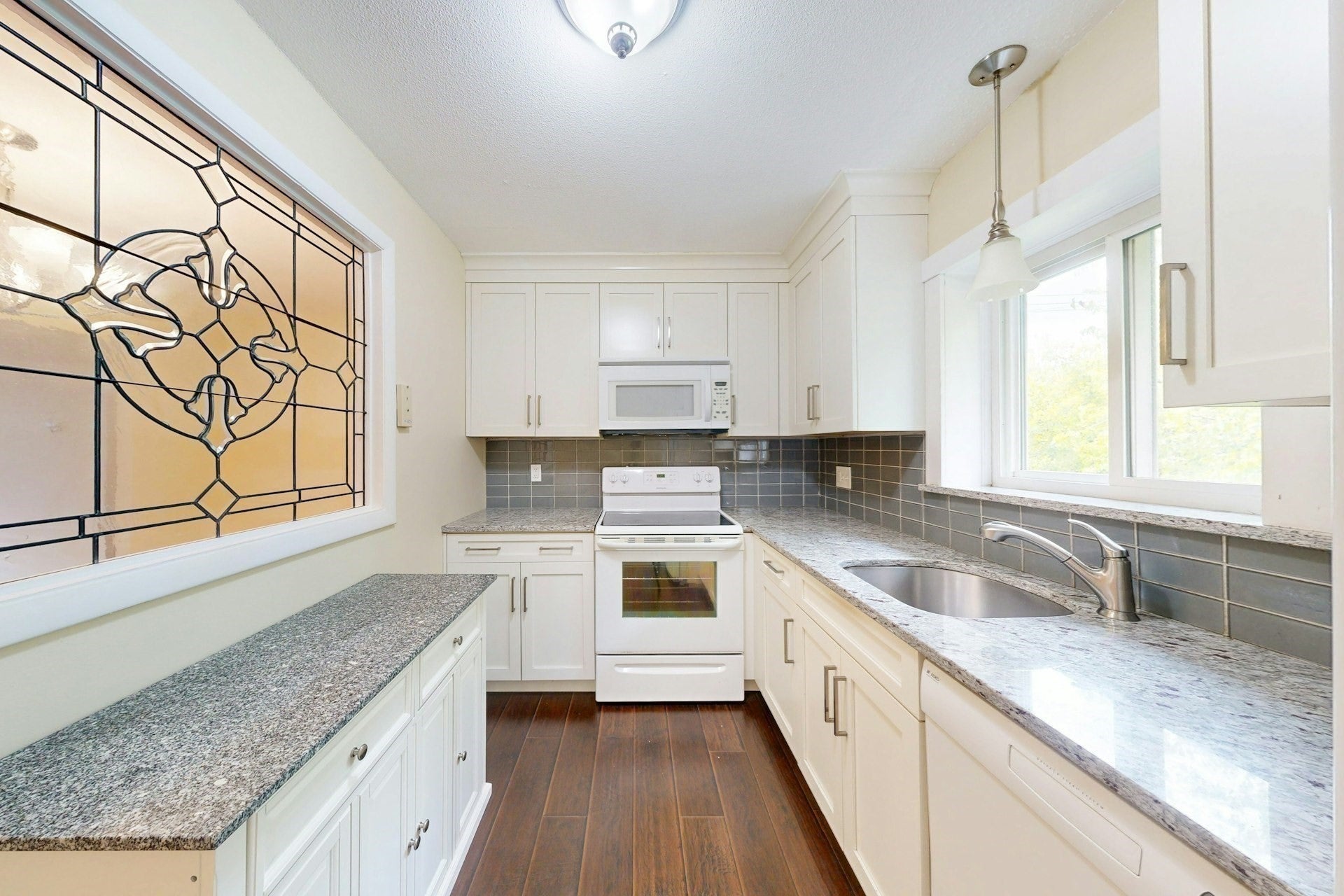 89 Walnut St 5