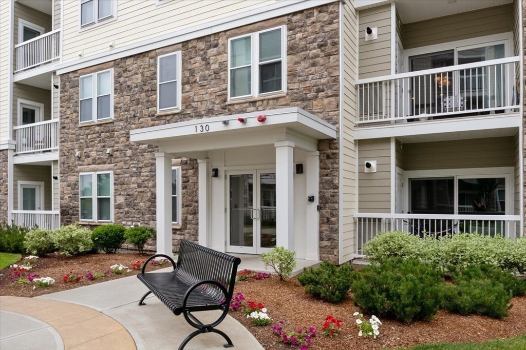 130 University Avenue 1111