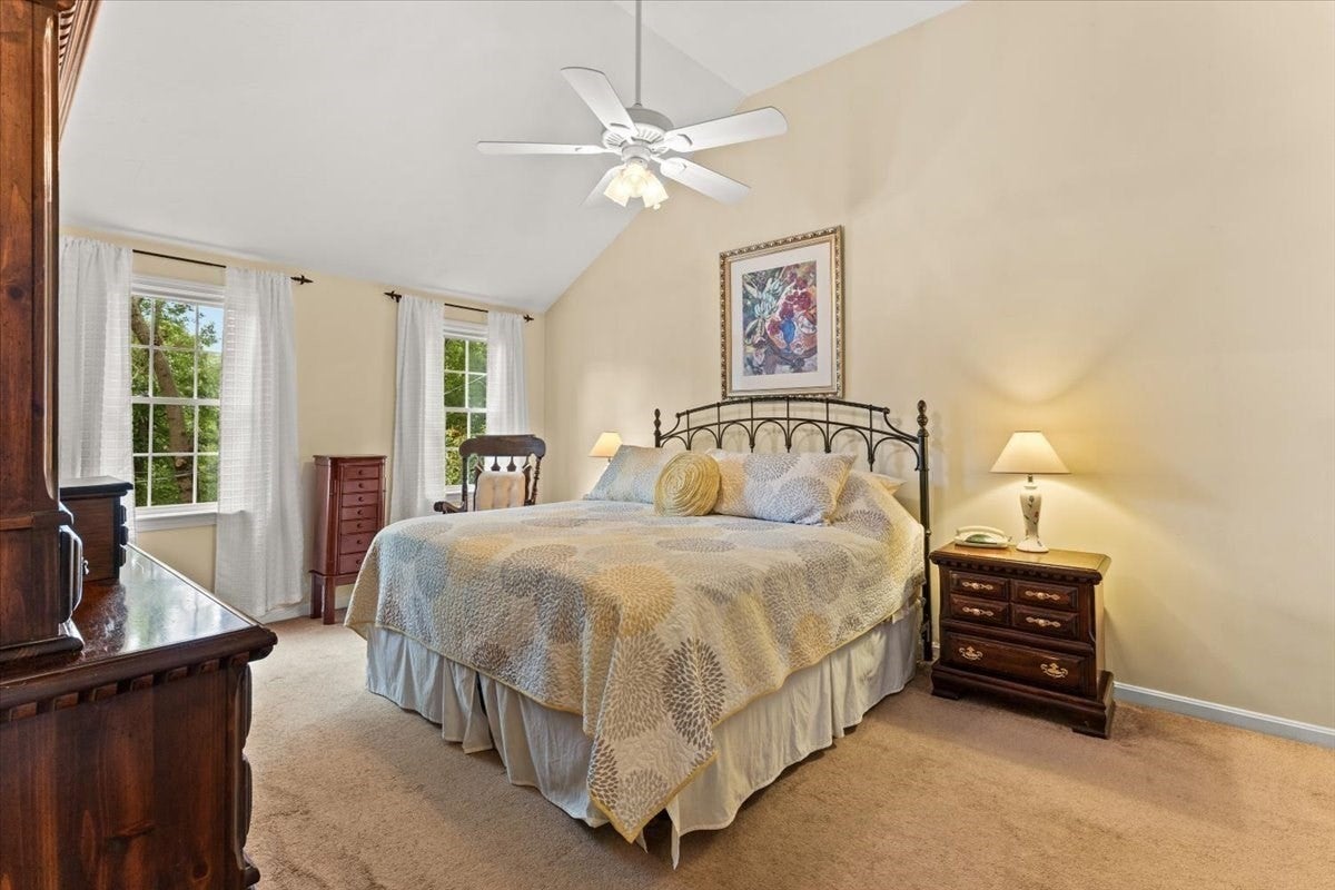 194 Woodlawn Street, Taunton, MA Photo #25
