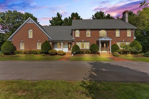 84 Juniper Ridge Rd Westwood MA 02090