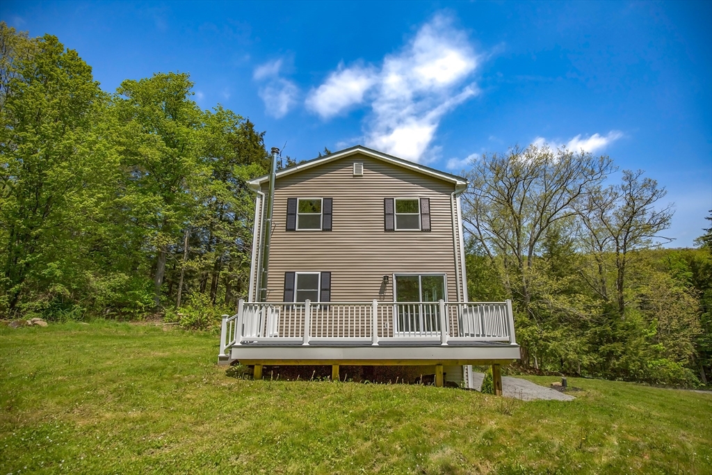165 Sandisfield Rd