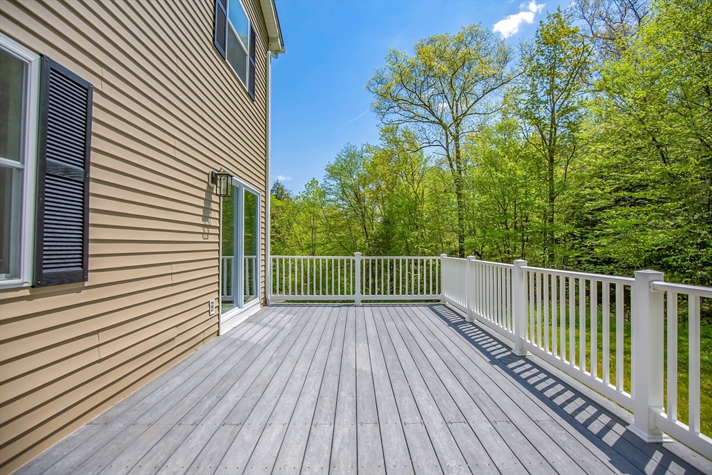 165 Sandisfield Rd