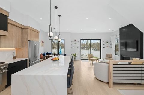 70 Washington St 70 Newton MA 02458