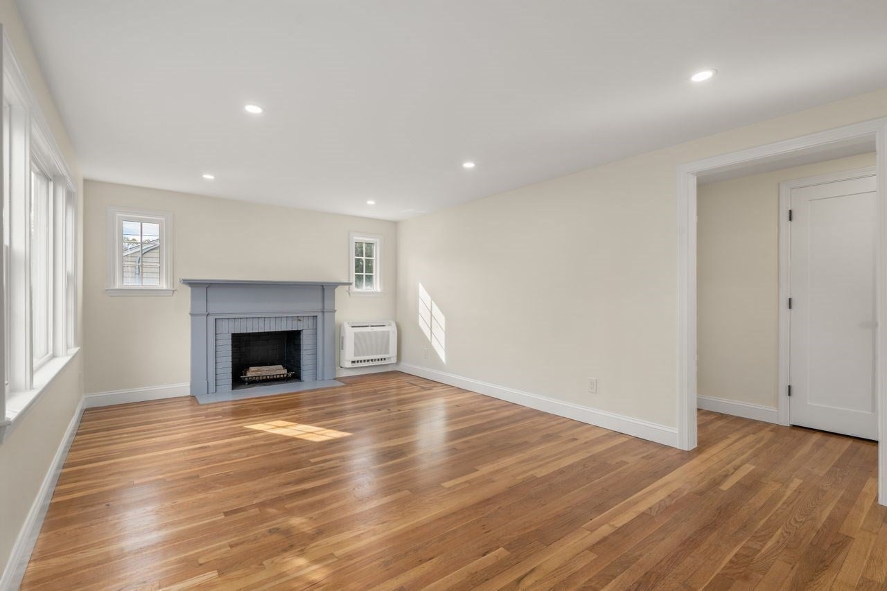 365 Lexington St, Woburn, MA, 365 Lexington St, Woburn, MA Photo #13