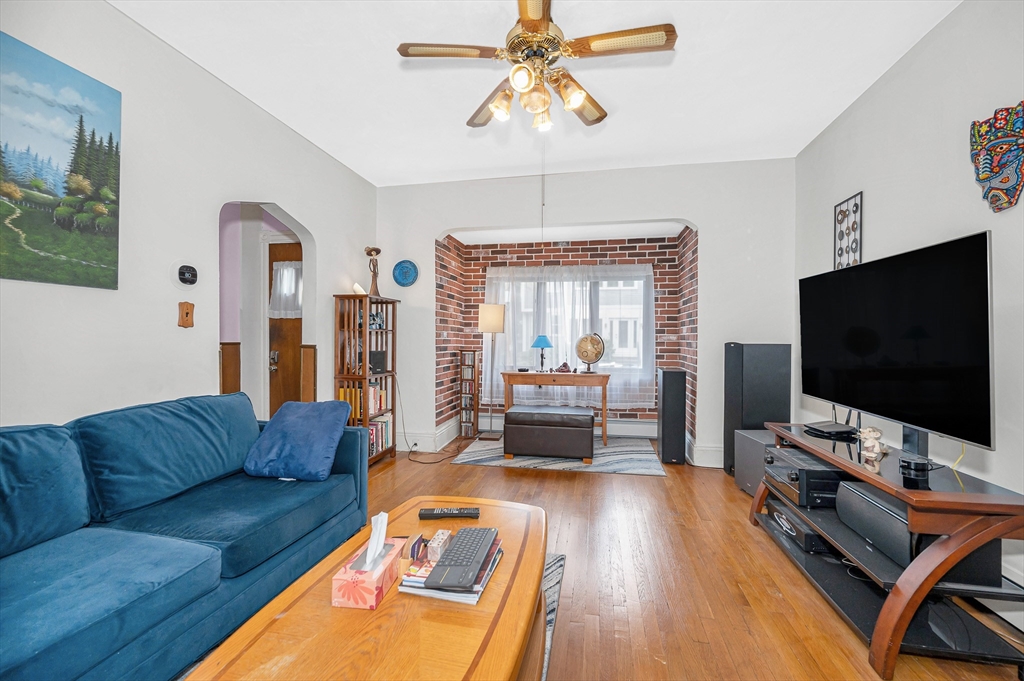 37 Belmont St