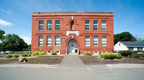 108 Harrison St Haverhill MA 01830