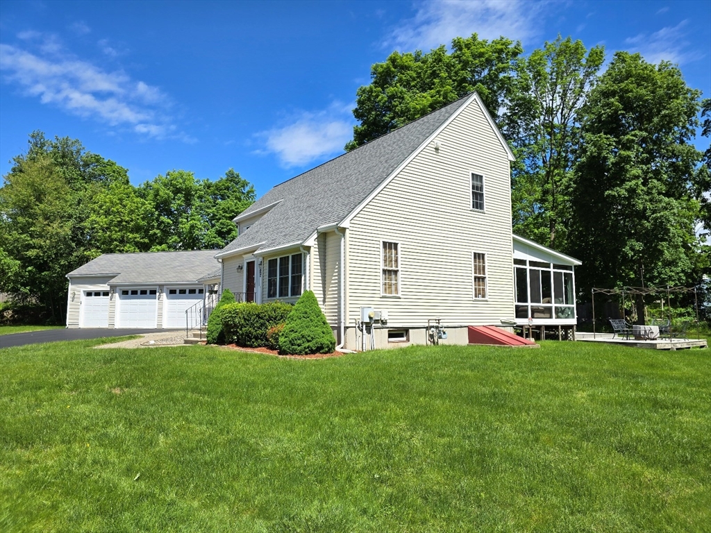 27 Christy Ln