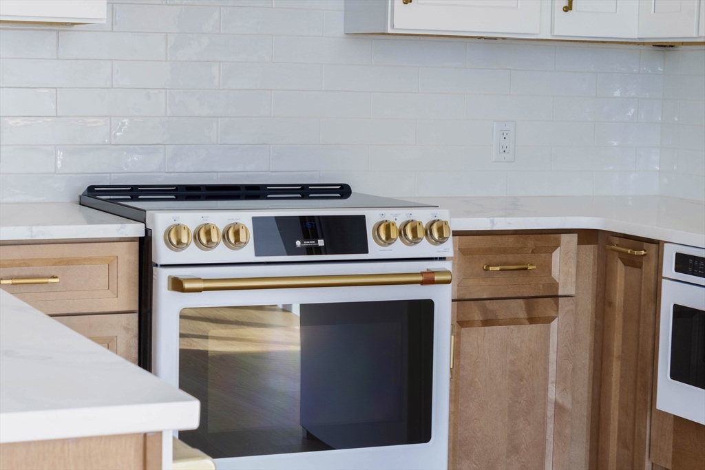 1025 Massachusetts Avenue 213