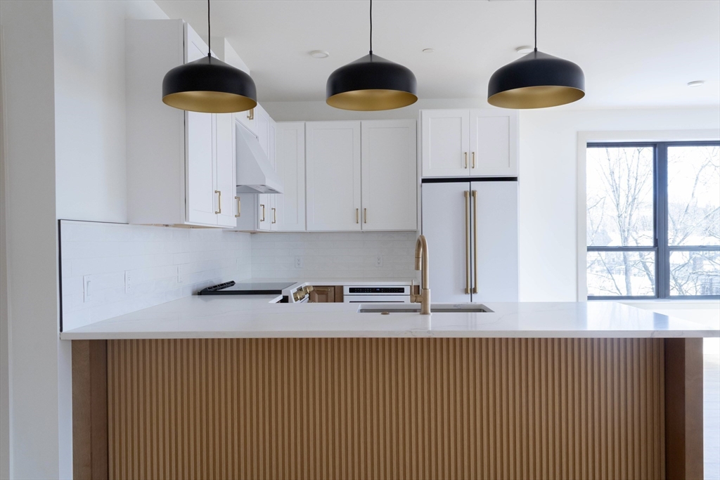 1025 Massachusetts Avenue 213