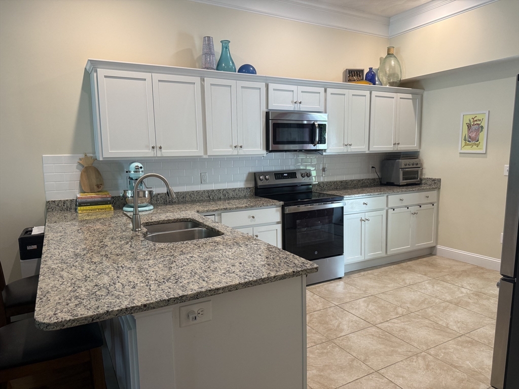 445 Berlin St 7