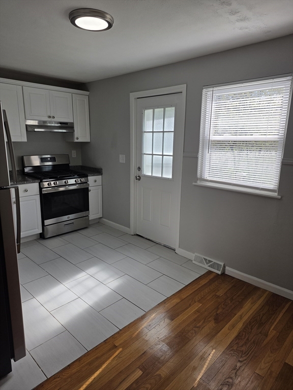 174 Pine Street 1