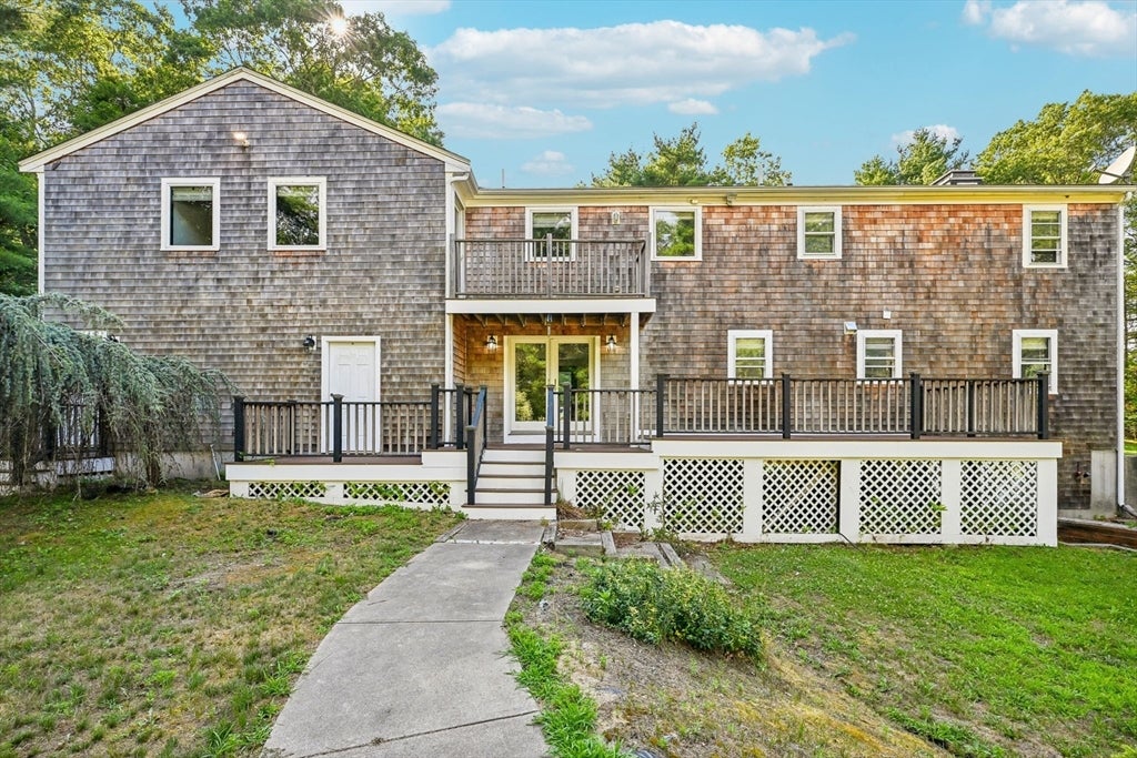6 Susan Cir