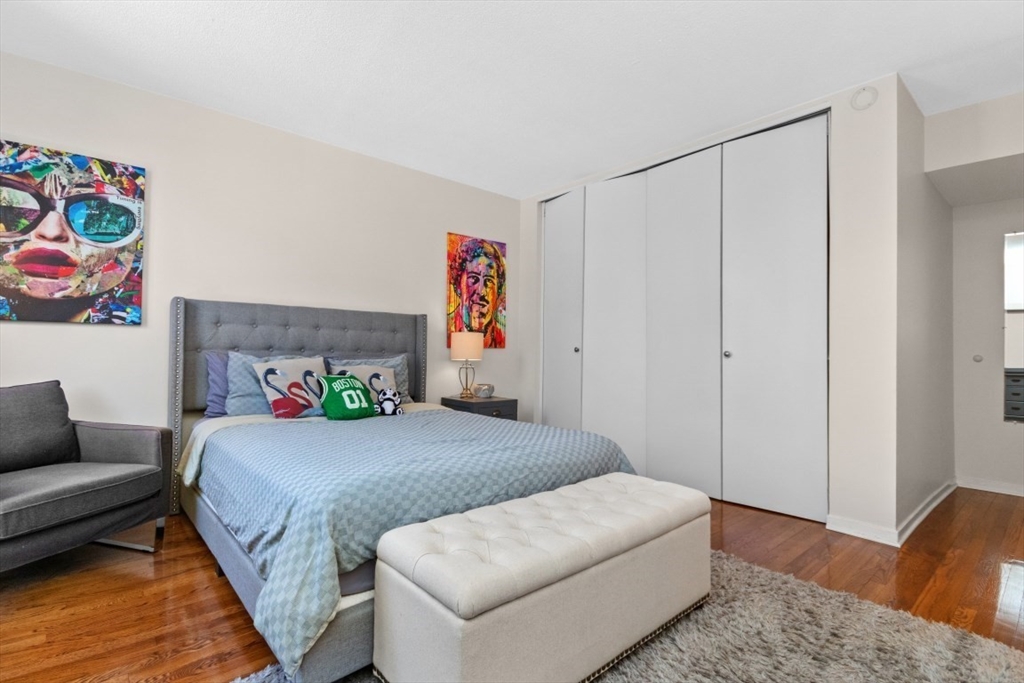 Watertown, Massachusetts 02472, United States, 2 Bedrooms Bedrooms, ,1 BathroomBathrooms,Residential,Pending,110068