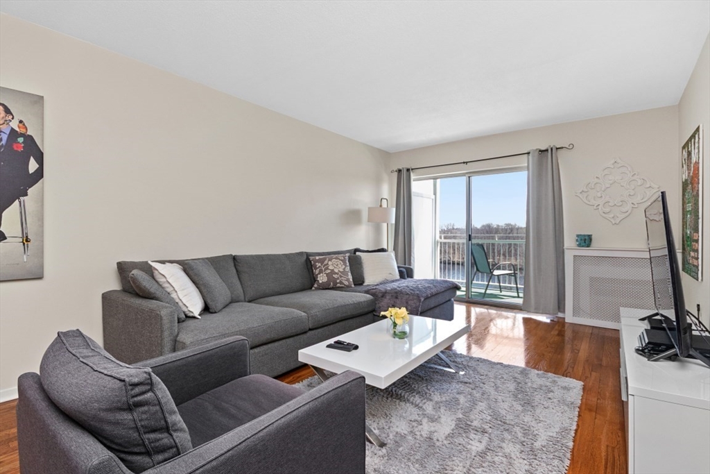 Watertown, Massachusetts 02472, United States, 2 Bedrooms Bedrooms, ,1 BathroomBathrooms,Residential,Pending,110068 Watertown, Massachusetts 02472, United States, 2 Bedrooms Bedrooms, ,1 BathroomBathrooms,Residential,Pending,110068