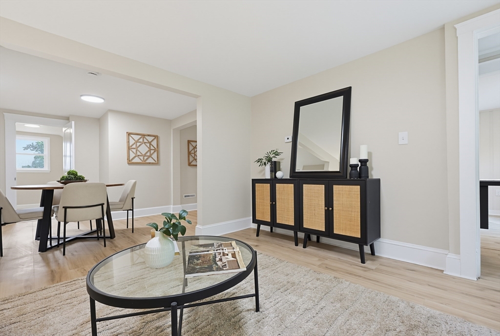4 Ryan St