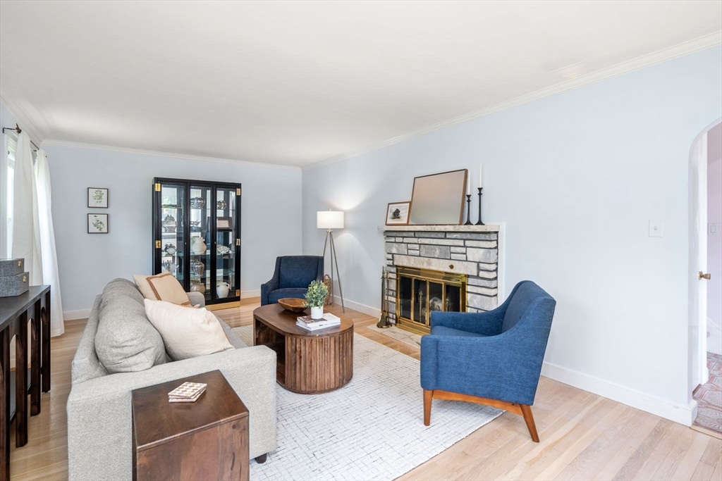 68 Shelton Rd